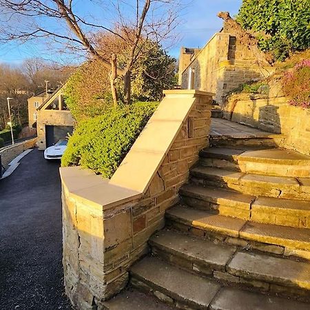 Luxury 1 Bed Coach House Apartment Huddersfield Bagian luar foto